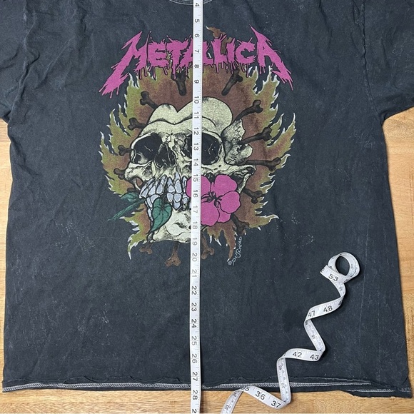 Metallica band black distressed t-shirt from Urban Outfitters - Picture 12 of 16